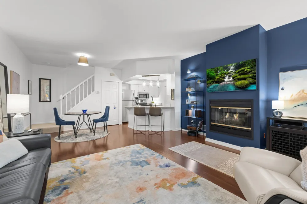 534 Lovell Avenue #6 Roseville, MN 55113