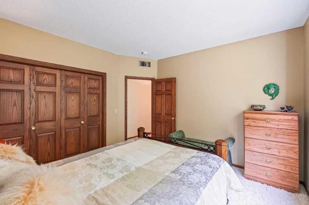 22760 Olivine Street NW Elk River, MN 55330