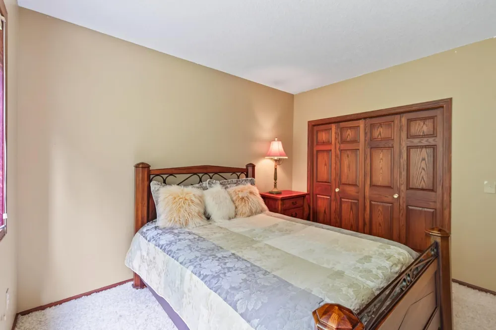 22760 Olivine Street NW Elk River, MN 55330