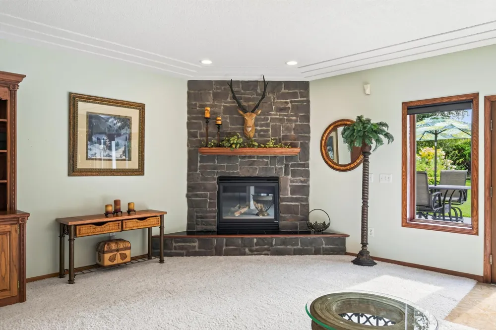 22760 Olivine Street NW Elk River, MN 55330