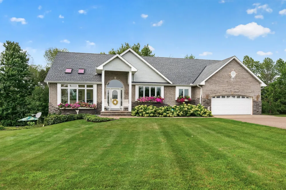 22760 Olivine Street NW Elk River, MN 55330