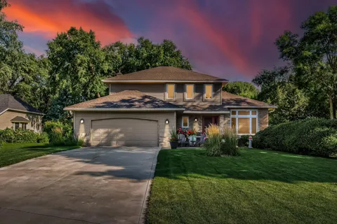 2277 Moreland Court E