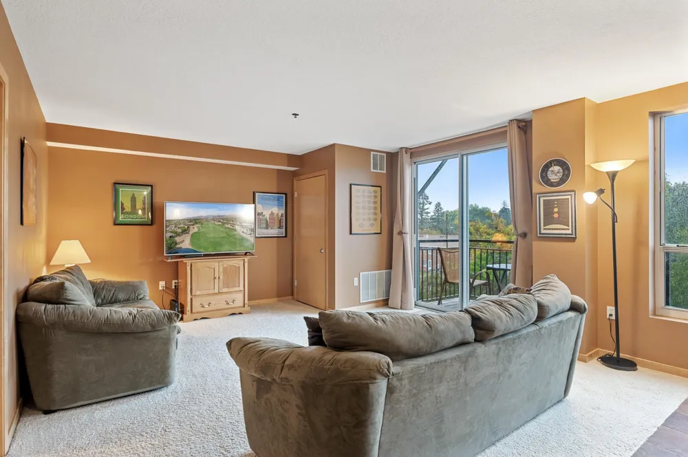 1502 5th Street #403 Hopkins, MN 55305