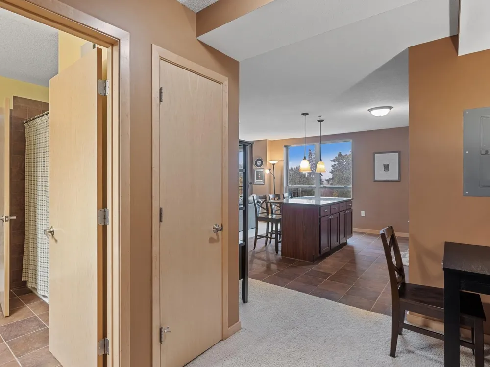 1502 5th Street #403 Hopkins, MN 55305