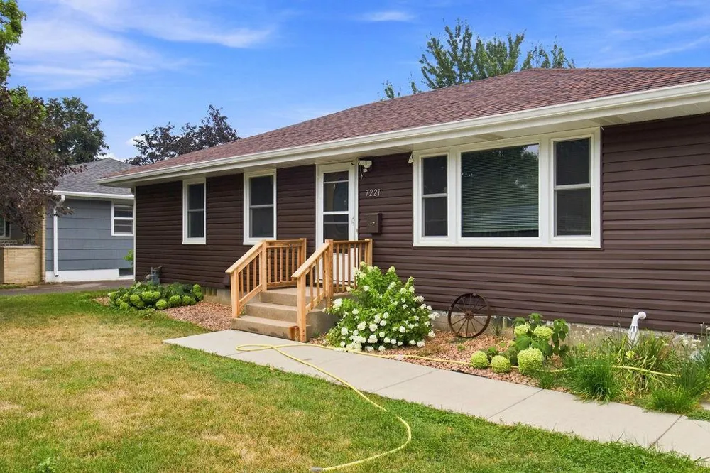 7221 16th Avenue S Richfield, MN 55423