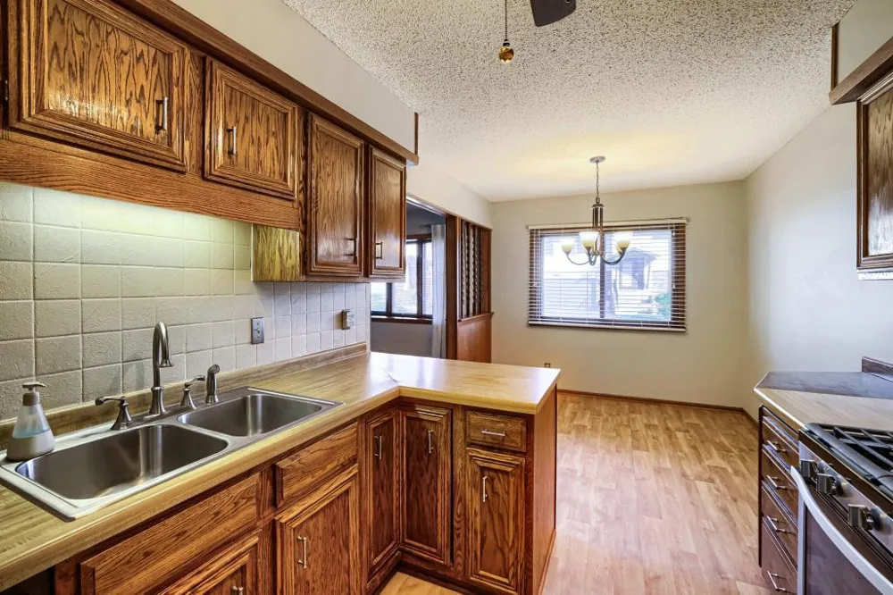 3743 Goodwin Avenue Oakdale, MN 55128