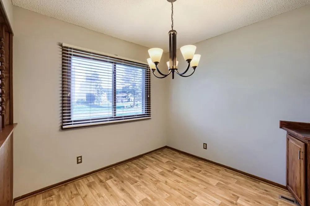 3743 Goodwin Avenue Oakdale, MN 55128