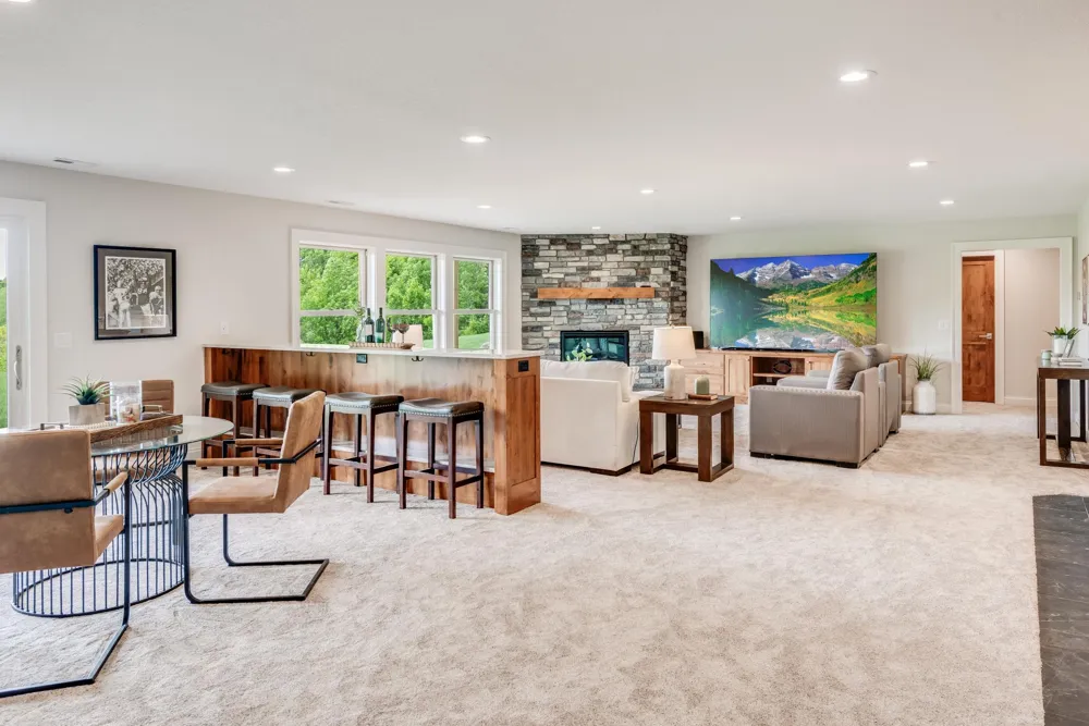 14325 Brockton Lane Rogers, MN 55374