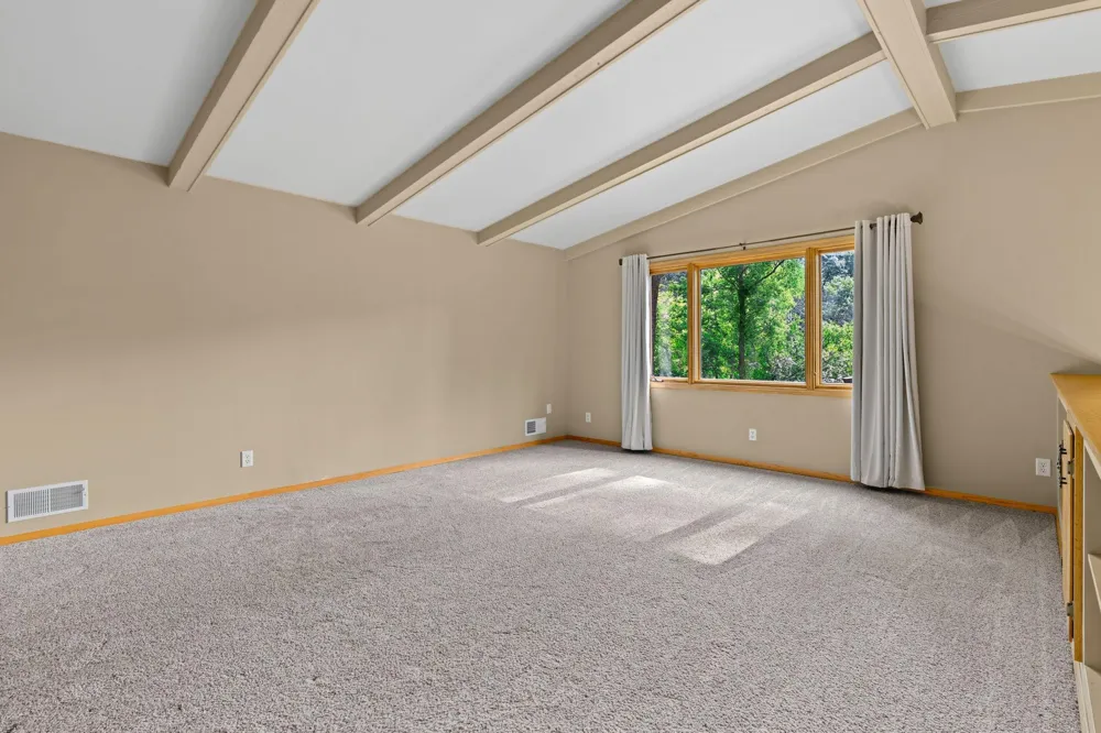 2821 Saddlebrooke Circle Minnetonka, MN 55305