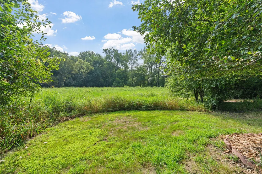 2821 Saddlebrooke Circle Minnetonka, MN 55305