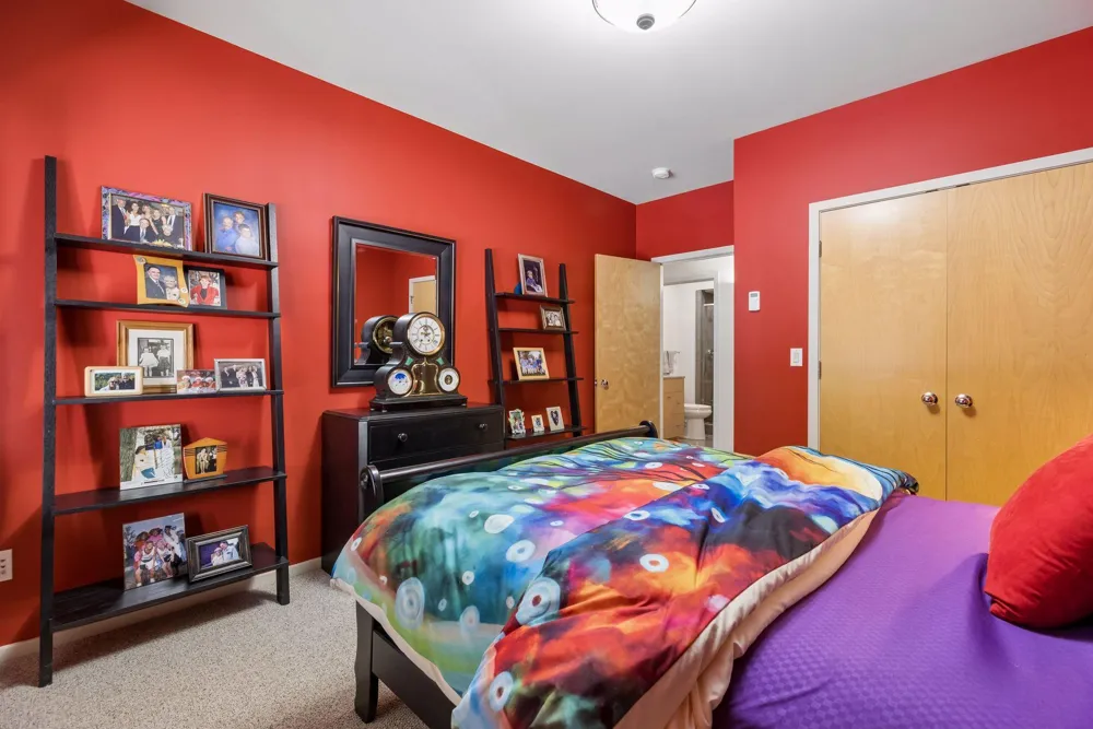 2841 Ella Lane Minnetonka, MN 55305