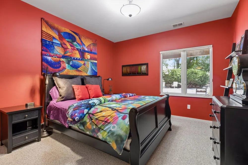 2841 Ella Lane Minnetonka, MN 55305