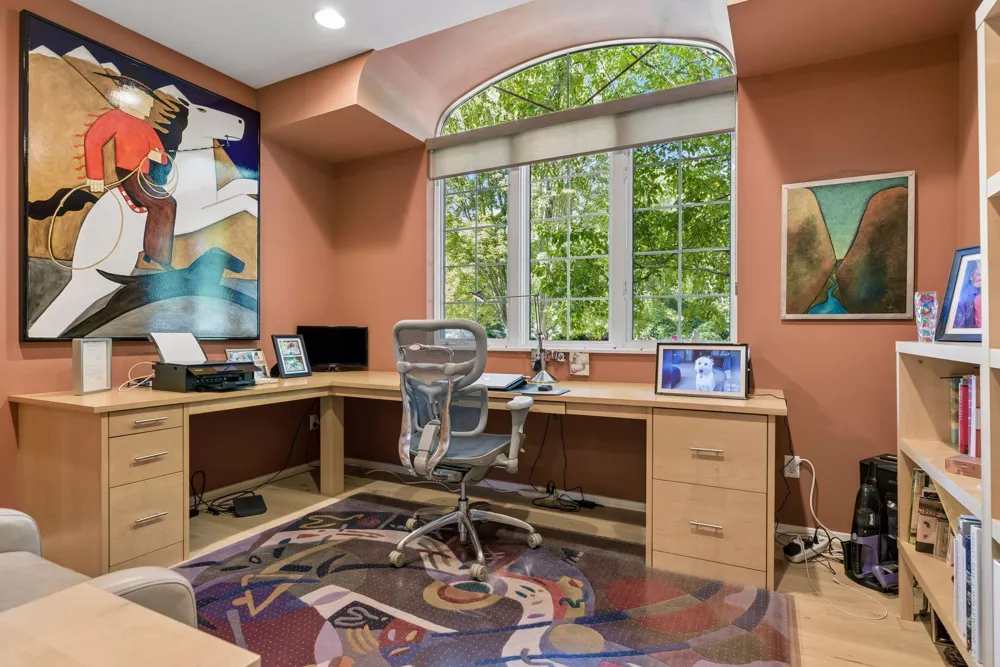 2841 Ella Lane Minnetonka, MN 55305