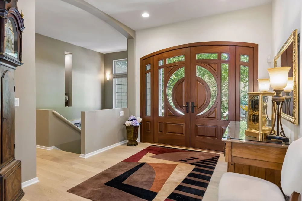2841 Ella Lane Minnetonka, MN 55305