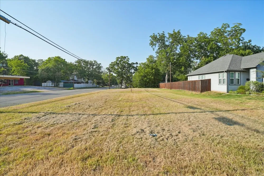 930 S Mirick Avenue Denison, TX 75020