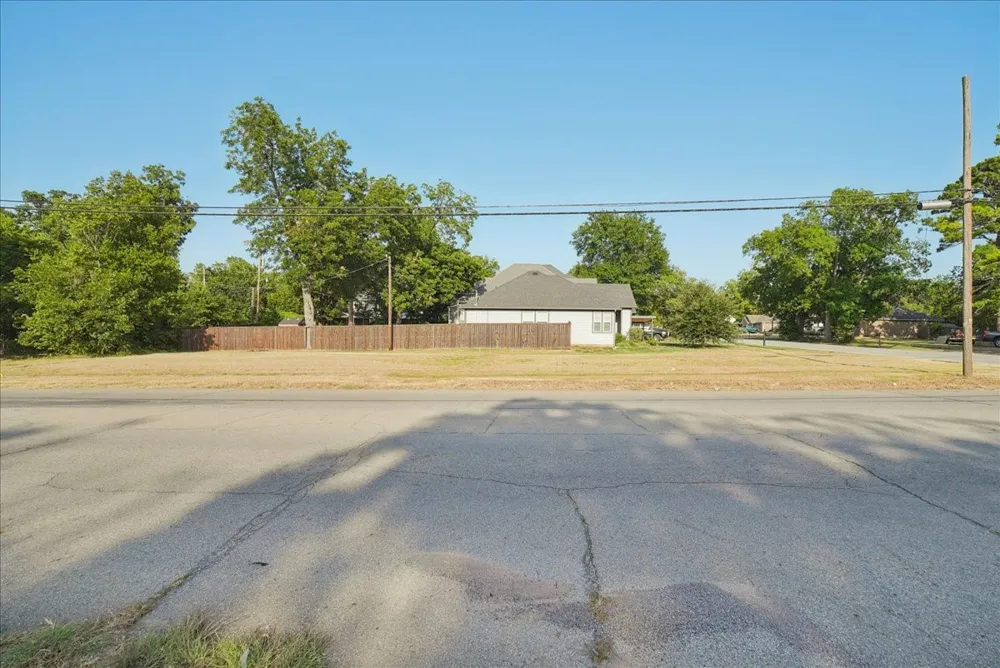930 S Mirick Avenue Denison, TX 75020