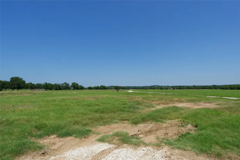 1707 Fm 902 Gainesville, TX 76240