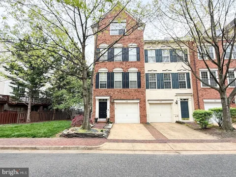 162 BARRETT PLACE