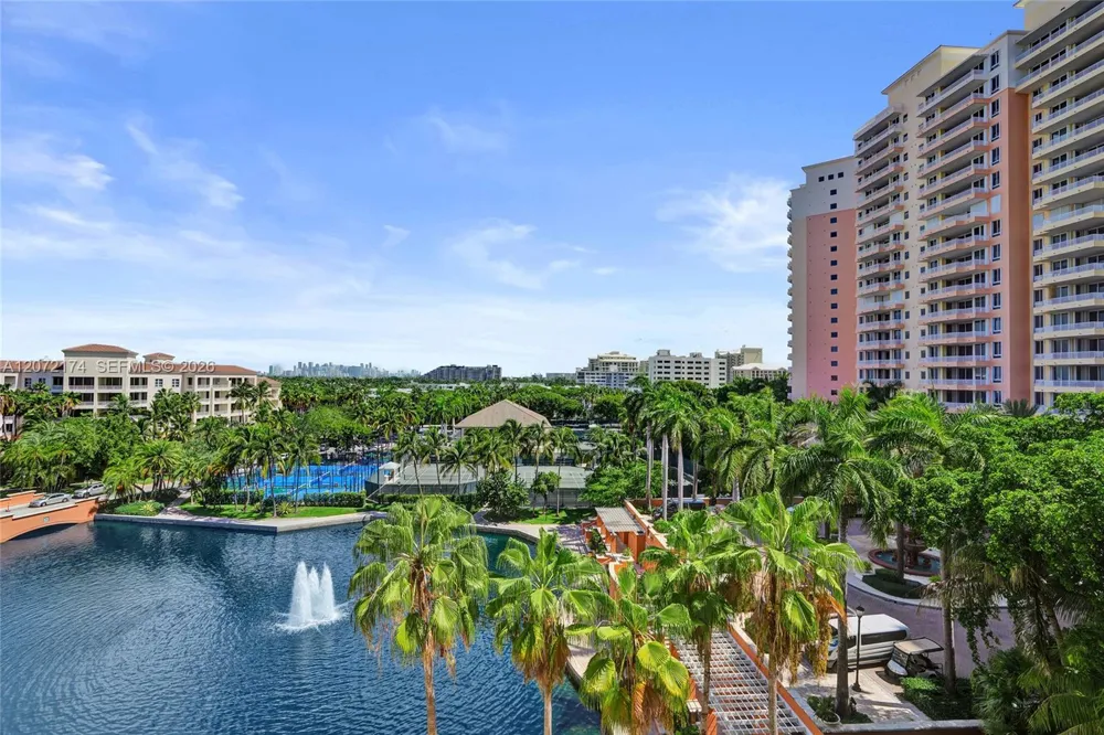 765 Crandon Blvd #603 Key Biscayne, FL 33149