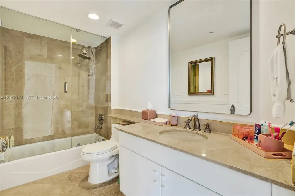 765 Crandon Blvd #603 Key Biscayne, FL 33149