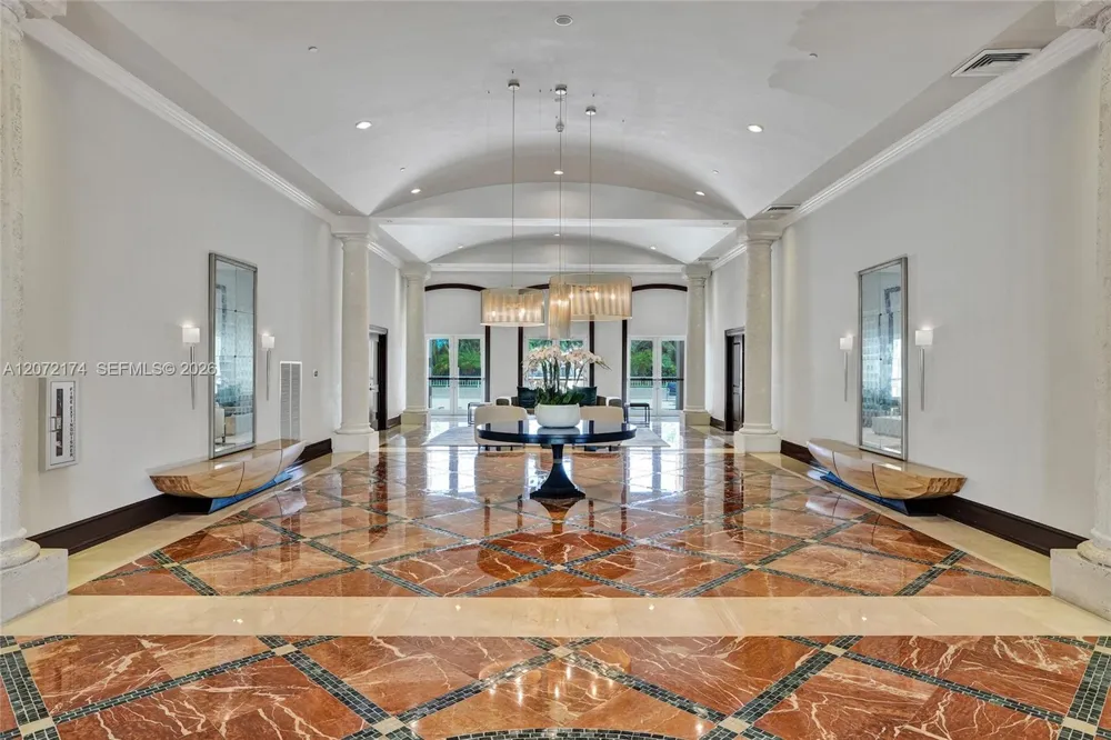 765 Crandon Blvd #603 Key Biscayne, FL 33149