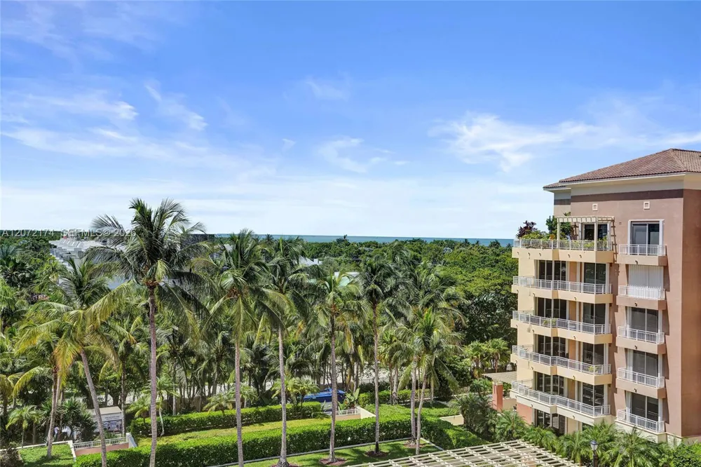 765 Crandon Blvd #603 Key Biscayne, FL 33149