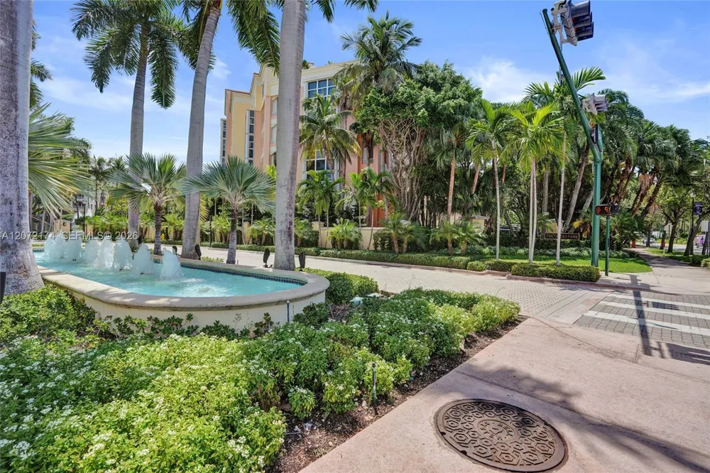 765 Crandon Blvd #603 Key Biscayne, FL 33149