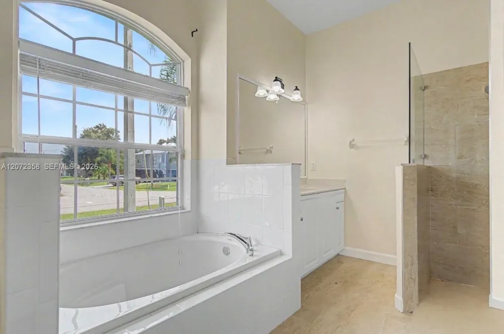 232 SW Carter Ave Port St. Lucie, FL 34983