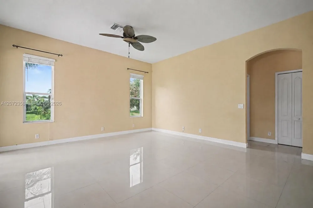 232 SW Carter Ave Port St. Lucie, FL 34983