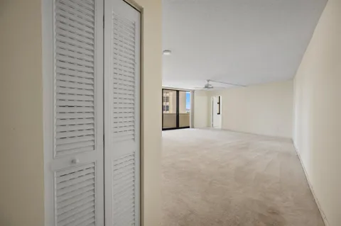 2800 Ocean Drive #A-8B