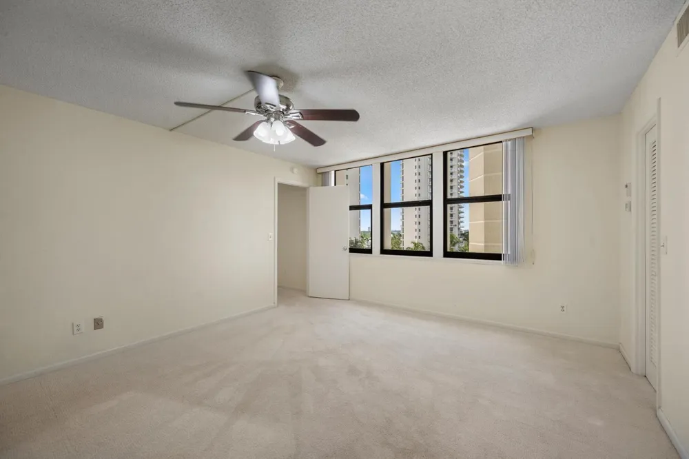 2800 Ocean Drive #A-8B Riviera Beach, FL 33404