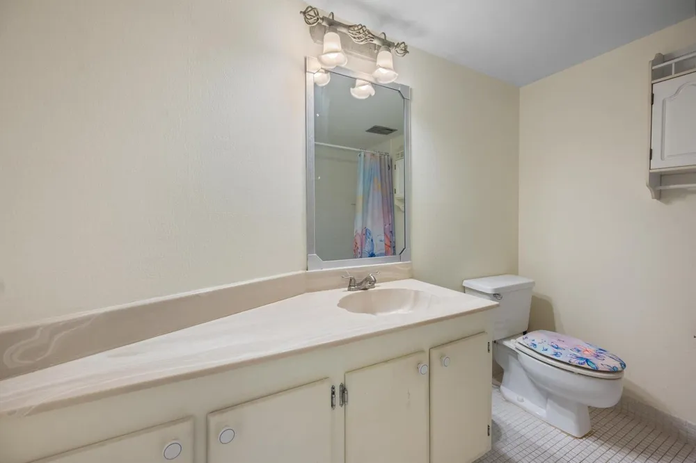 2800 Ocean Drive #A-8B Riviera Beach, FL 33404