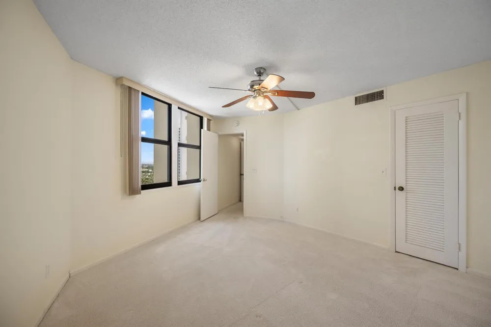 2800 Ocean Drive #A-8B Riviera Beach, FL 33404