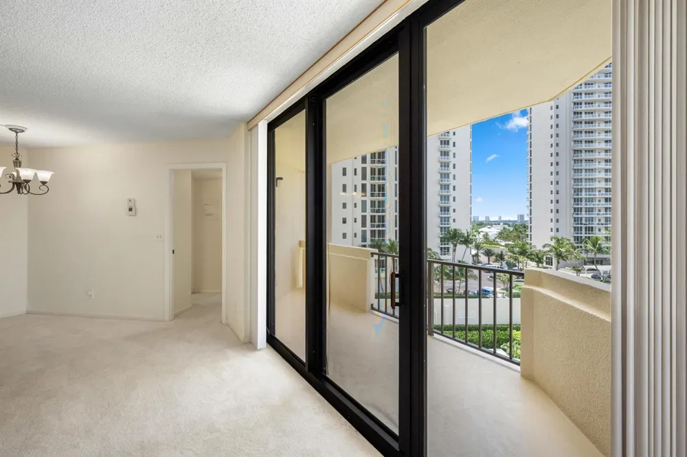 2800 Ocean Drive #A-8B Riviera Beach, FL 33404