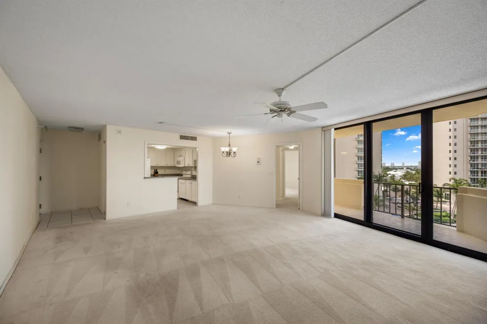 2800 Ocean Drive #A-8B Riviera Beach, FL 33404