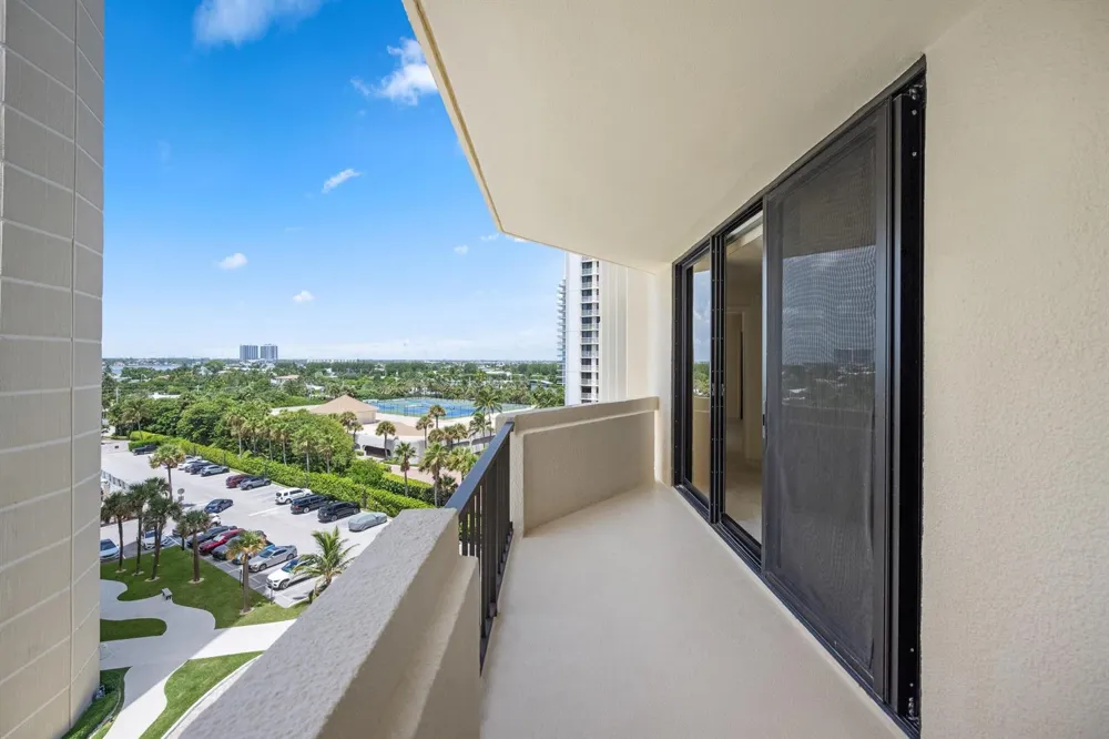 2800 Ocean Drive #A-8B Riviera Beach, FL 33404