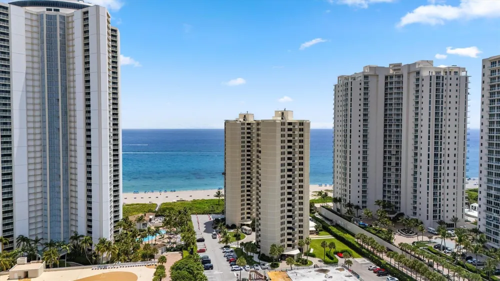 2800 Ocean Drive #A-8B Riviera Beach, FL 33404