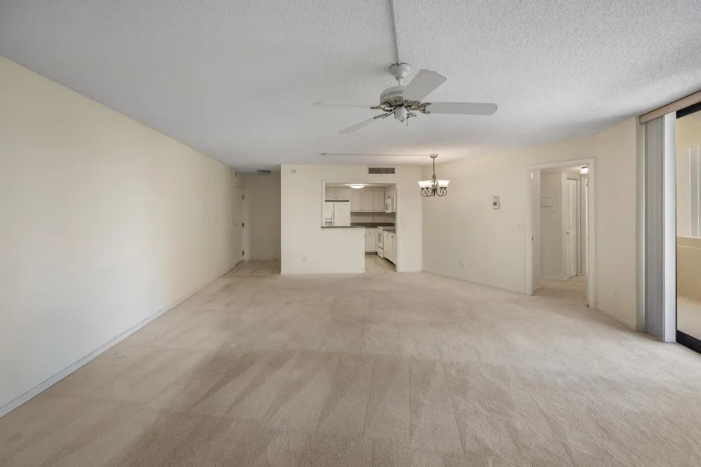 2800 Ocean Drive #A-8B Riviera Beach, FL 33404