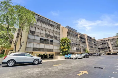 2802 46th Avenue #B318