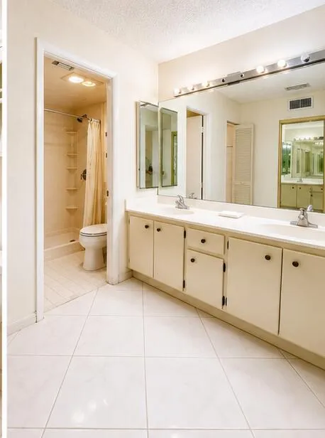2802 46th Avenue #B318 Hollywood, FL 33021