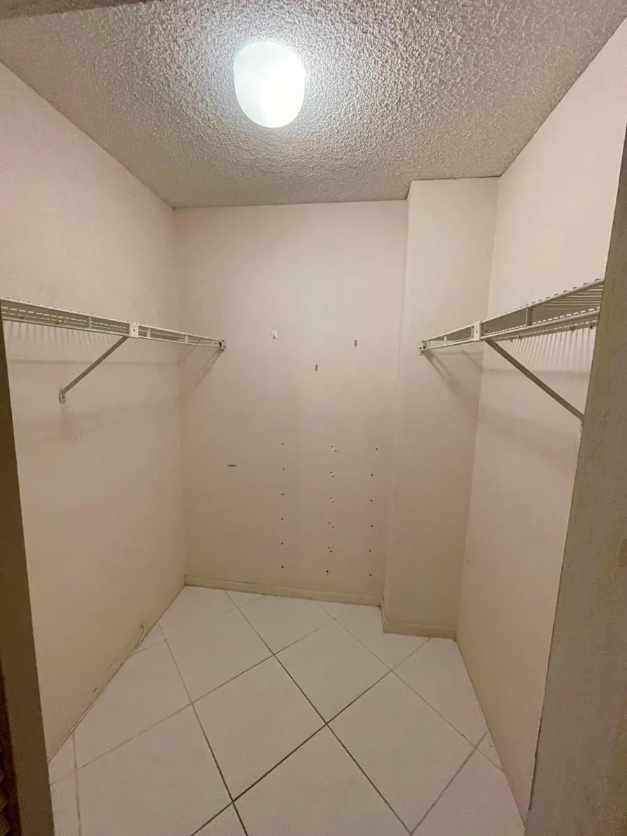 2802 46th Avenue #B318 Hollywood, FL 33021