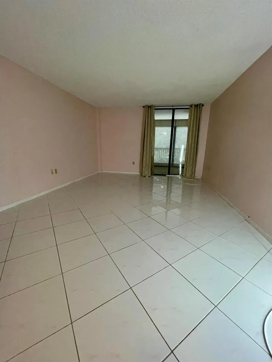 2802 46th Avenue #B318 Hollywood, FL 33021