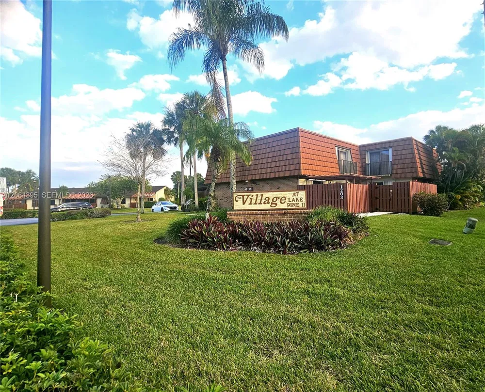 1201 SW 120th Way Davie, FL 33325