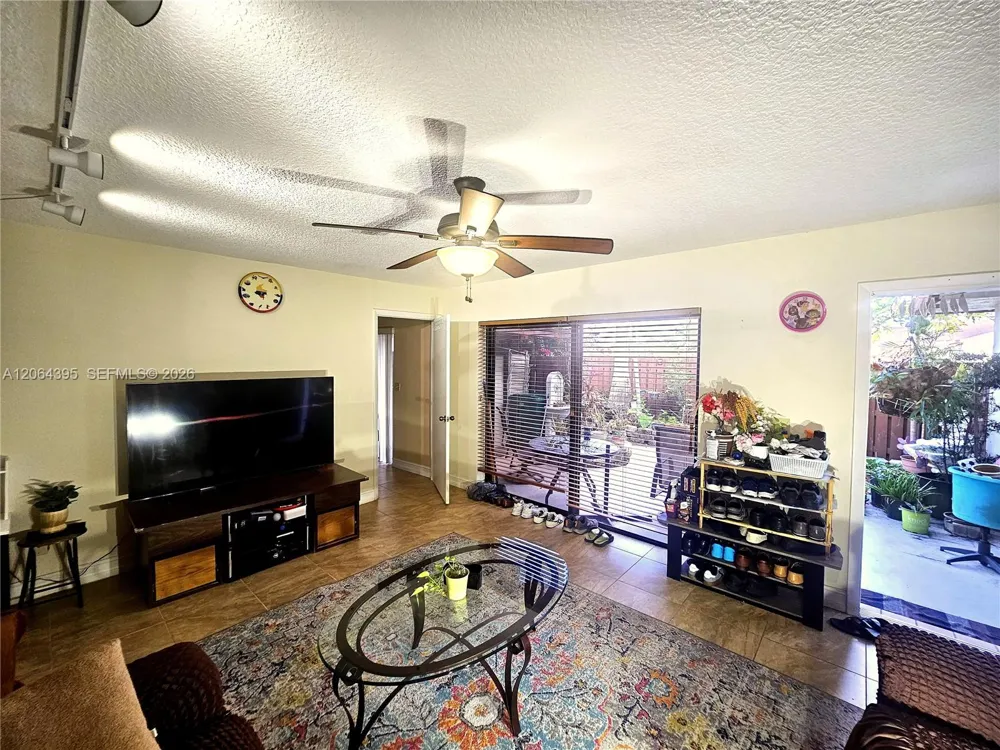 1201 SW 120th Way Davie, FL 33325