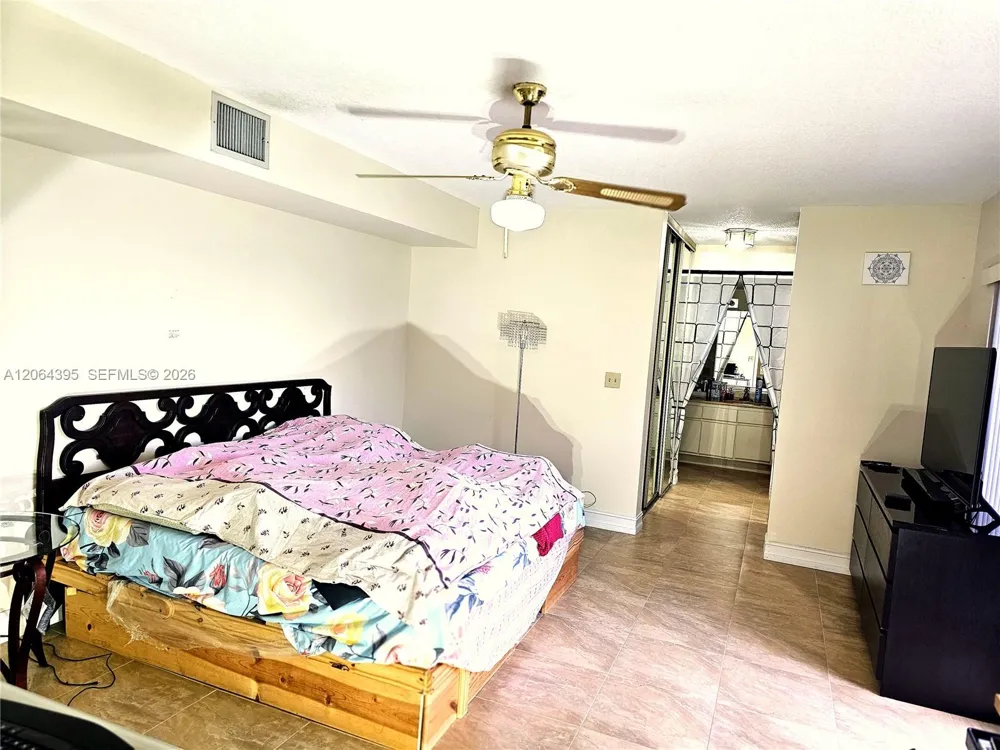 1201 SW 120th Way Davie, FL 33325
