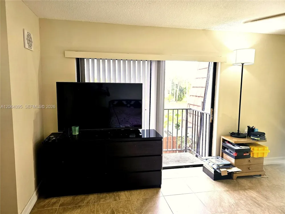 1201 SW 120th Way Davie, FL 33325