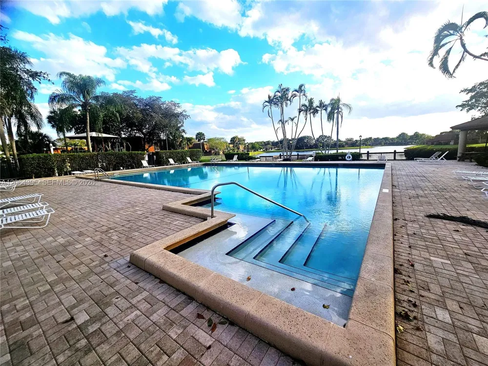 1201 SW 120th Way Davie, FL 33325