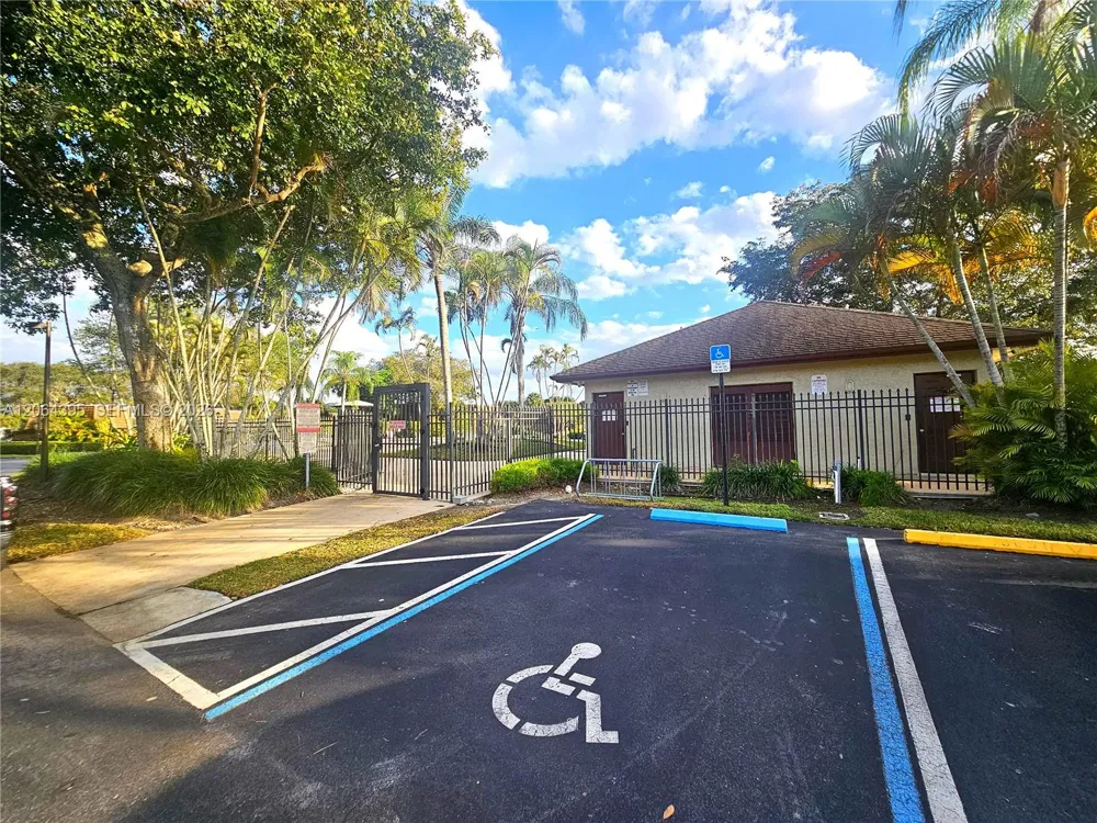 1201 SW 120th Way Davie, FL 33325