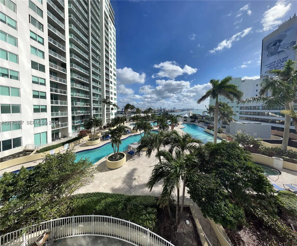 244 Biscayne Blvd #3106 Miami, FL 33132