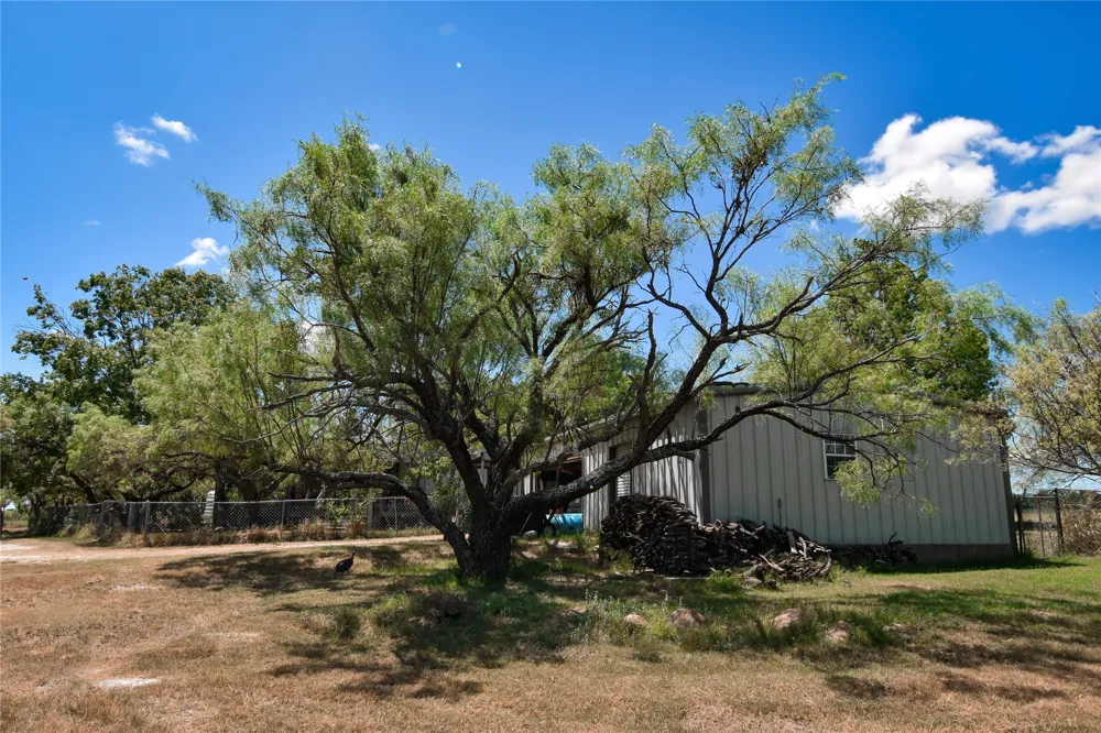 2077 CR 414 Rochelle, TX 76872
